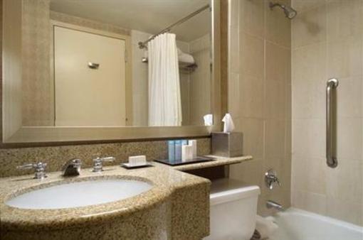 фото отеля DoubleTree by Hilton Hotel Washington DC - Silver Spring