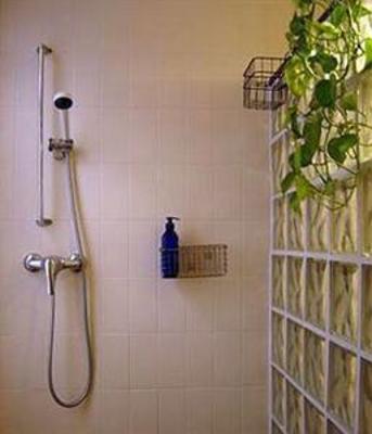 фото отеля Ally’s Guest House III Barcelona
