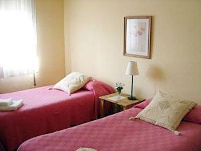 фото отеля Ally’s Guest House III Barcelona