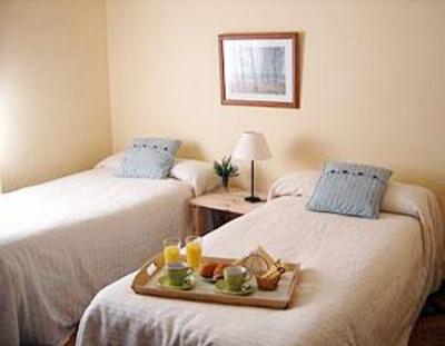 фото отеля Ally’s Guest House III Barcelona
