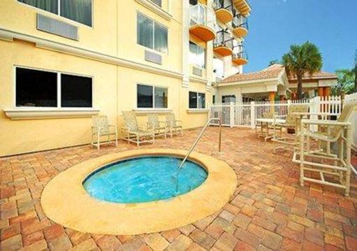 фото отеля Comfort Suites Downtown Saint Augustine