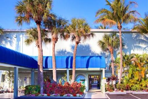 фото отеля BEST WESTERN PLUS Oakland Park Inn