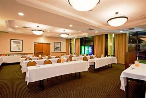 фото отеля Holiday Inn Express Newport Beach