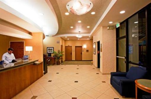 фото отеля Holiday Inn Express Newport Beach