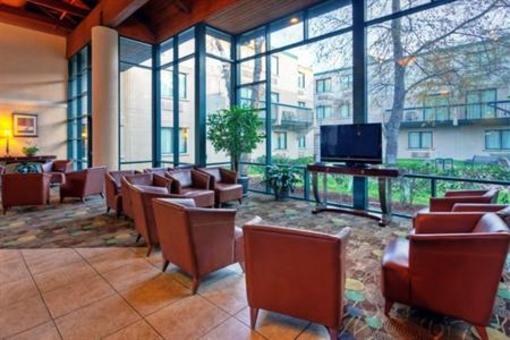 фото отеля Holiday Inn Express Nashville Airport