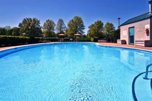 фото отеля Holiday Inn Express Nashville Airport