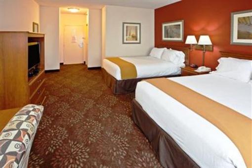 фото отеля Holiday Inn Express Nashville Airport