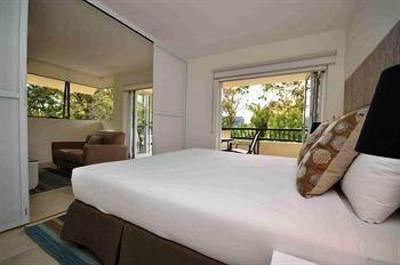 фото отеля Saks on Hastings Holiday Apartments Noosa