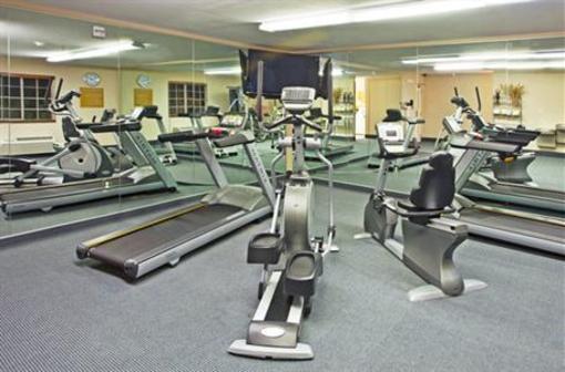 фото отеля Candlewood Suites East Merril Road