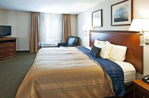фото отеля Candlewood Suites East Merril Road