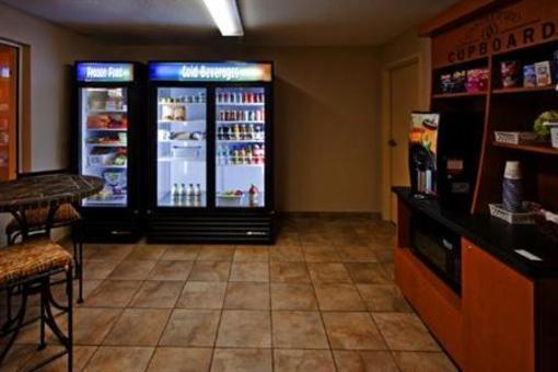 фото отеля Candlewood Suites East Merril Road