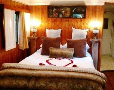 фото отеля Aphrodites Hotel Bowness-on-Windermere