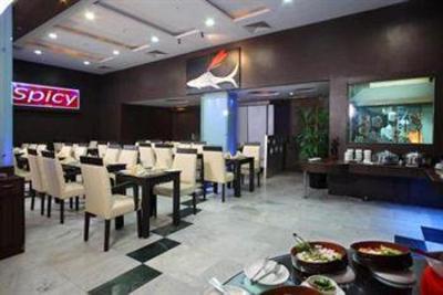 фото отеля IndiSmart Hotel