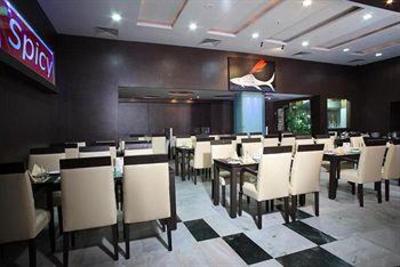 фото отеля IndiSmart Hotel