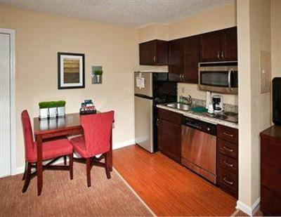 фото отеля Homewood Suites by Hilton Charlotte-North/University Research Park