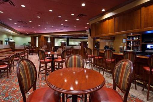 фото отеля Holiday Inn Dayton Fairborn I-675