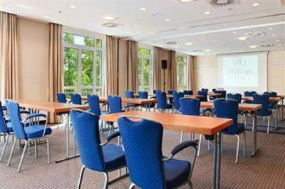 фото отеля Hilton Bonn Hotel