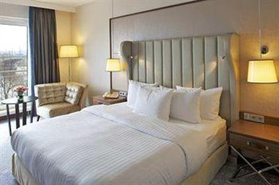 фото отеля Hilton Bonn Hotel
