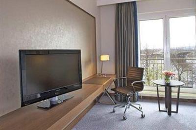 фото отеля Hilton Bonn Hotel