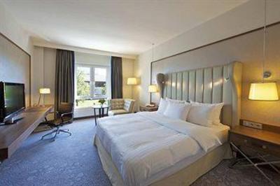 фото отеля Hilton Bonn Hotel