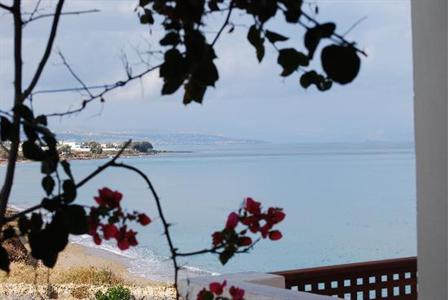 фото отеля Alkionis Beach Apartments