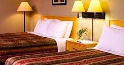 фото отеля Vantage Inn & Suites