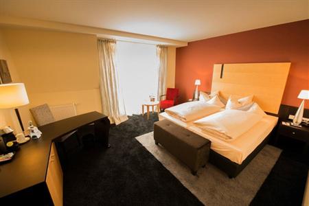 фото отеля BEST WESTERN Palatin Kongresshotel