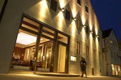 фото отеля Hotel Blauer Wolf