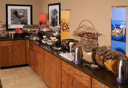 фото отеля Hampton Inn Ft. Collins
