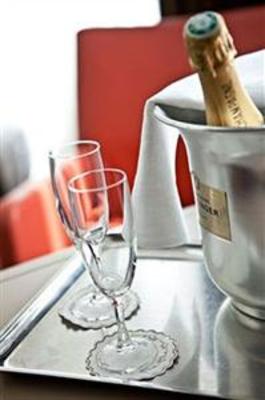 фото отеля Bristol Hotel Avignon