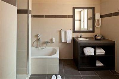 фото отеля Bristol Hotel Avignon