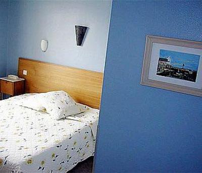 фото отеля Cecil Hotel
