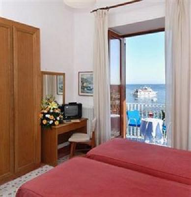 фото отеля Hotel La Bussola Amalfi