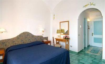 фото отеля Hotel La Bussola Amalfi