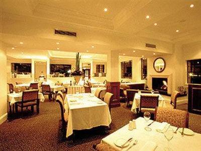фото отеля Grand Mercure The Hills Lodge Sydney