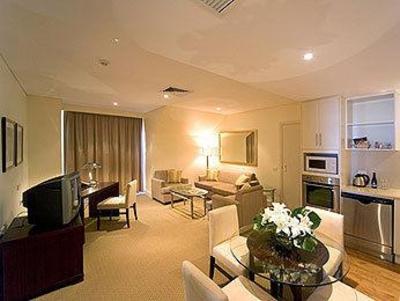 фото отеля Grand Mercure The Hills Lodge Sydney