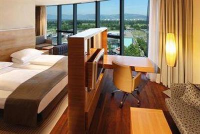 фото отеля Four Points by Sheraton Panoramahaus Dornbirn