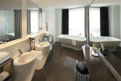 фото отеля Four Points by Sheraton Panoramahaus Dornbirn