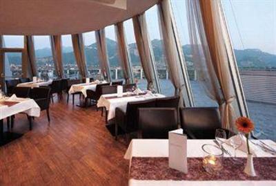 фото отеля Four Points by Sheraton Panoramahaus Dornbirn