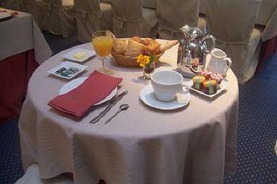 фото отеля L'Abbaye Hotel Plancoet