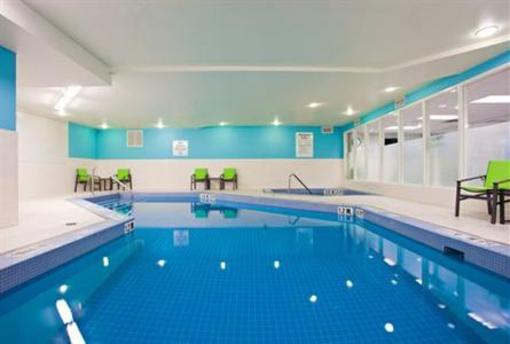 фото отеля Holiday Inn and Suites Winnipeg Downtown