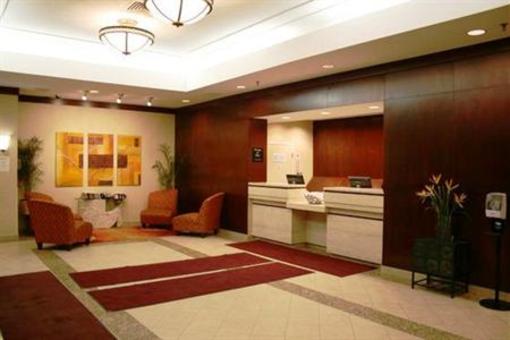фото отеля Holiday Inn and Suites Winnipeg Downtown