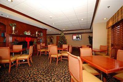 фото отеля Hampton Inn Petersburg - Ft. Lee