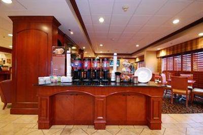фото отеля Hampton Inn Petersburg - Ft. Lee