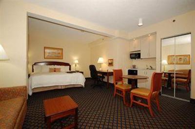 фото отеля Hampton Inn Petersburg - Ft. Lee