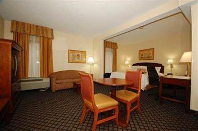 фото отеля Hampton Inn Petersburg - Ft. Lee