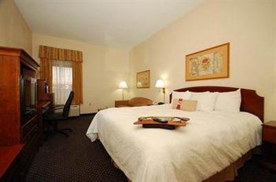 фото отеля Hampton Inn Petersburg - Ft. Lee