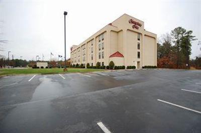 фото отеля Hampton Inn Petersburg - Ft. Lee