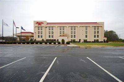 фото отеля Hampton Inn Petersburg - Ft. Lee