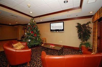 фото отеля Hampton Inn Petersburg - Ft. Lee